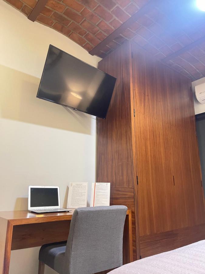 Hotel Ng Ameca Ngoại thất bức ảnh